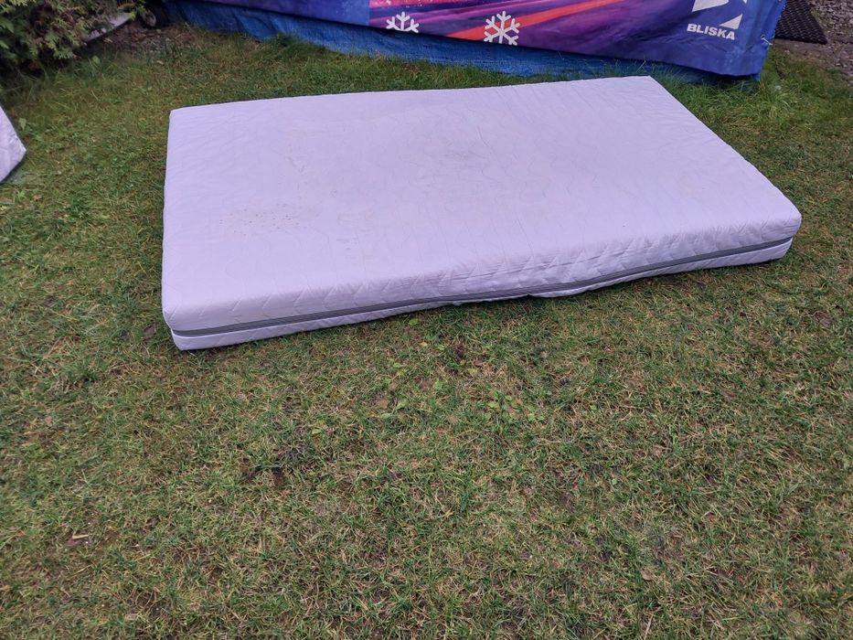 Sprzedam materac 80 x 200 cm