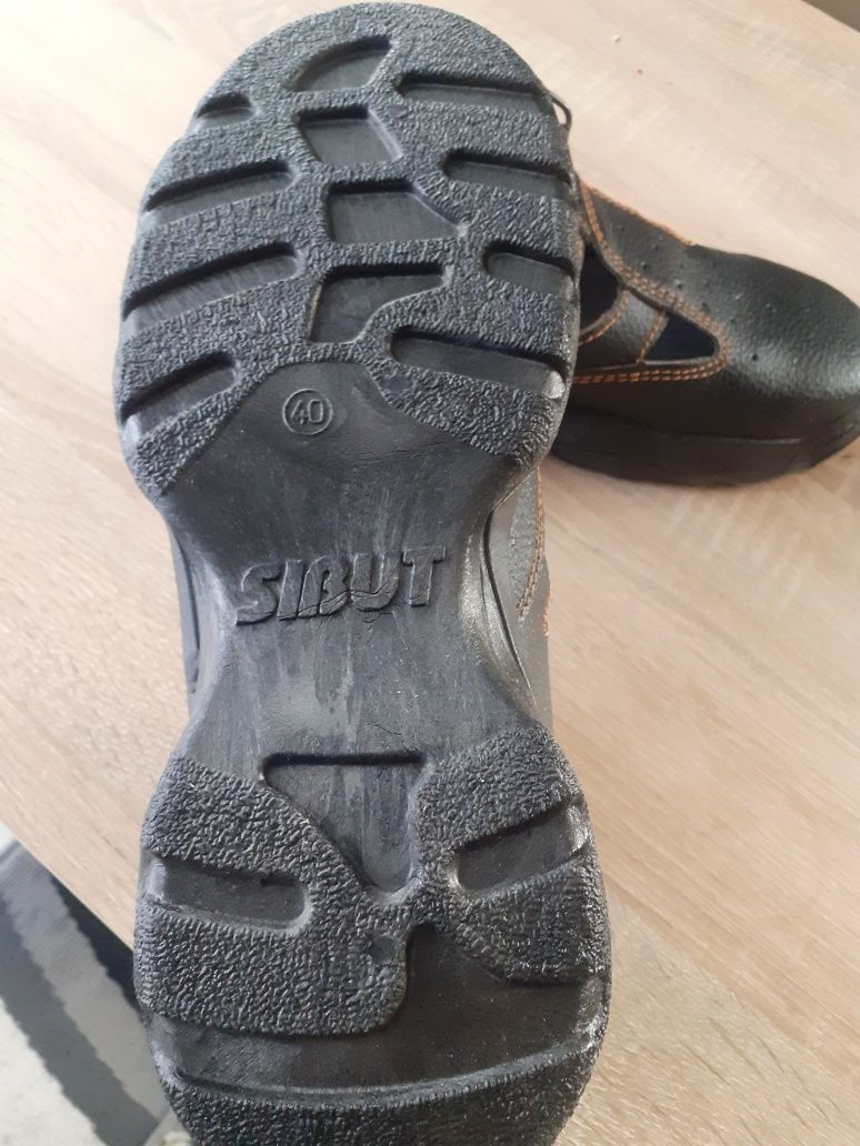 Buty robocze roz40 Nowe