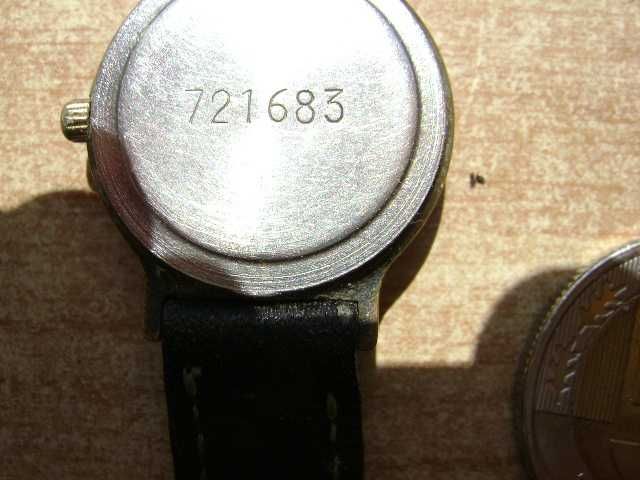 Starocie z PRL - Zegarek damski Poljot quartz = na chodzie