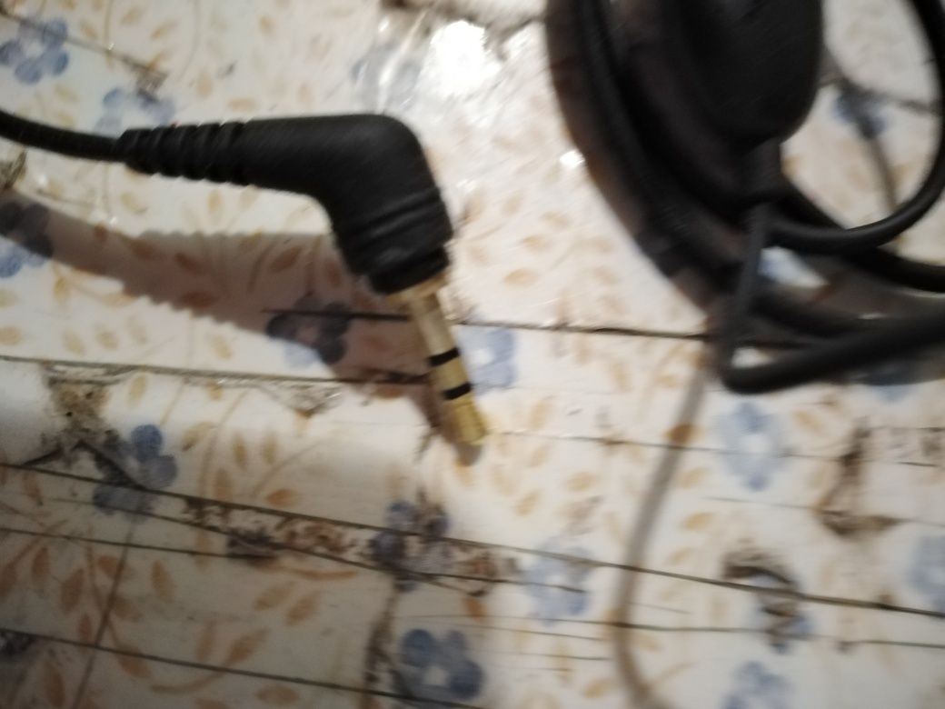 Vendo auriculares para telemóvel bom estado