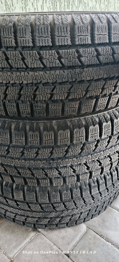 Резина  205/65r 16 зимова TOYO  observe GSi 5