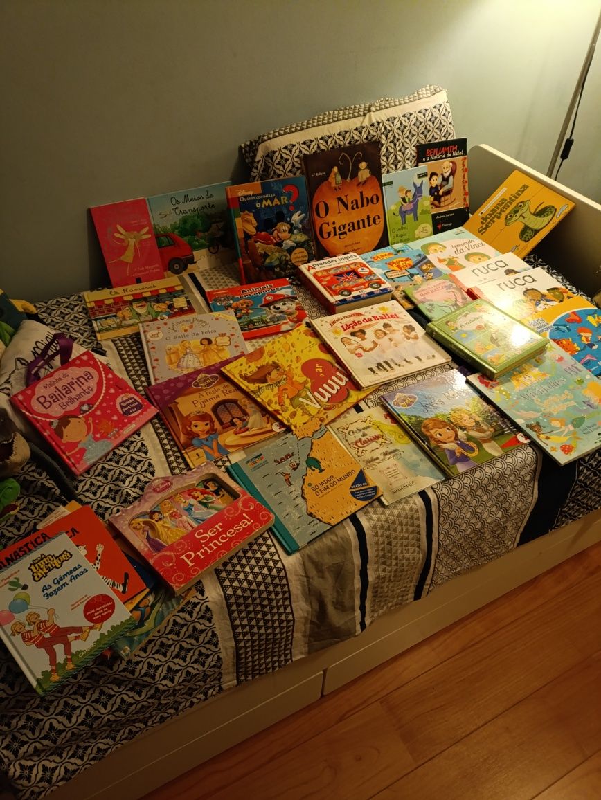Puzzles,brinquedos,jogos livros