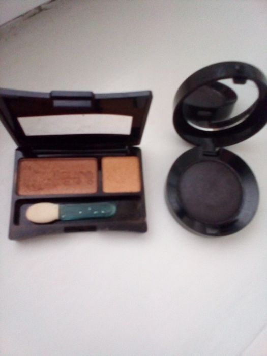 Продам тени.ошиблась с тоном