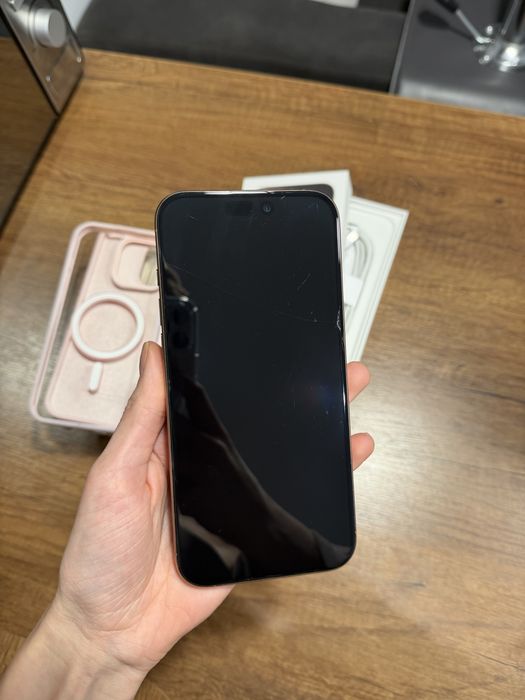 Iphone 16 pro Max, 512Gb, 95% акамулятор