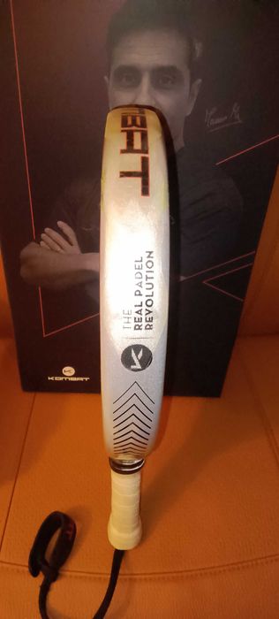 Kombat MM3 Pro com Garantia (Como Nova) - Padel - Edição Limitada