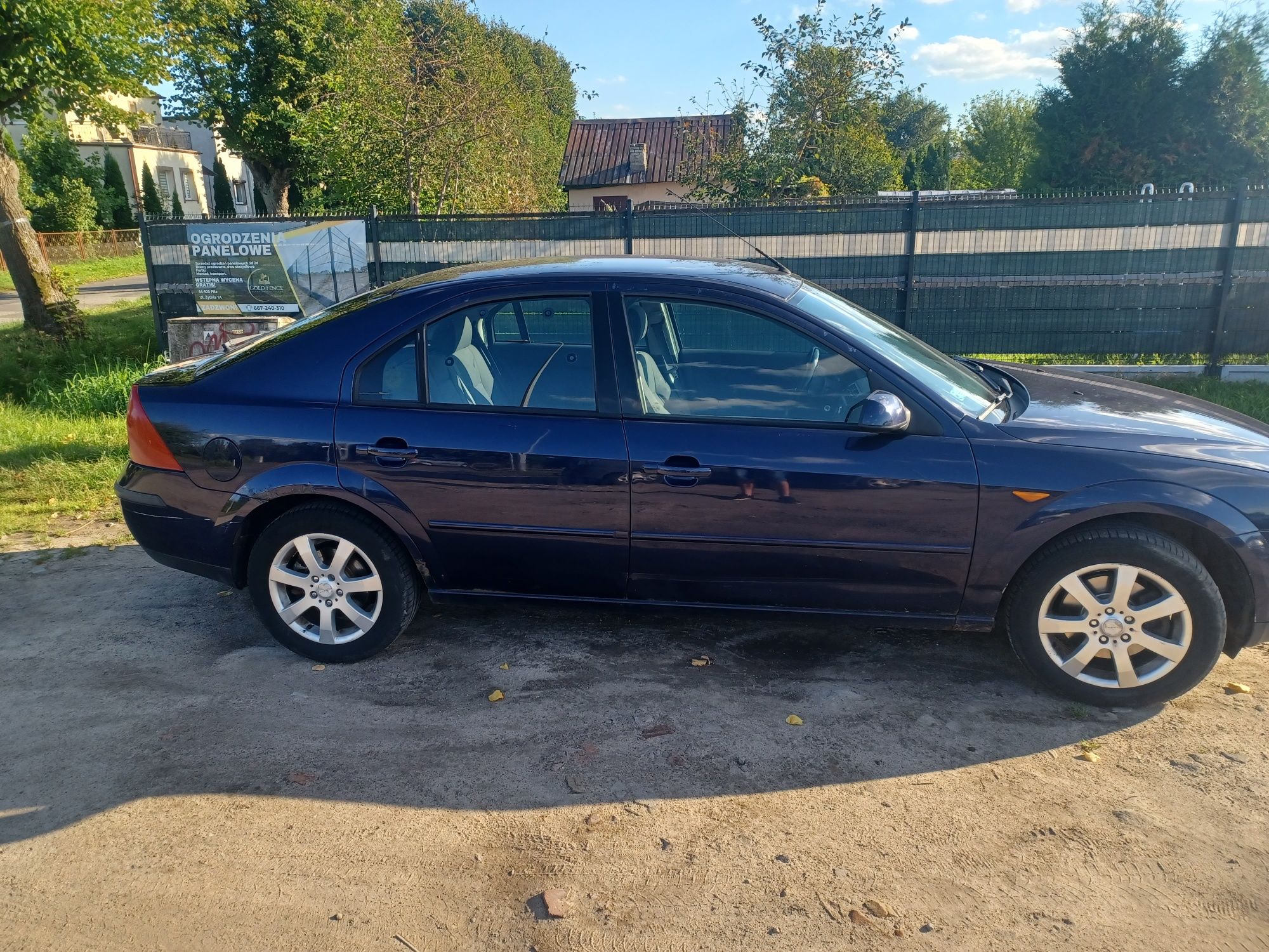 Ford Mondeo mk3  2002r    2.0 benzyna