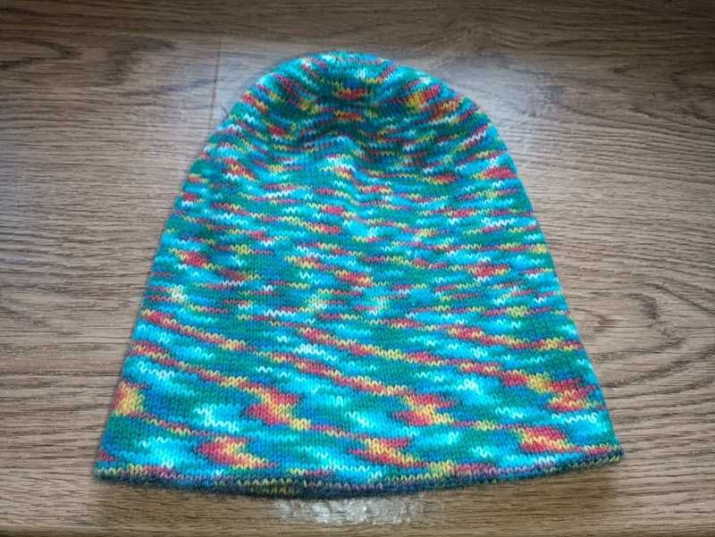 Czapka na drutach wełna kolorowa, dwustronna