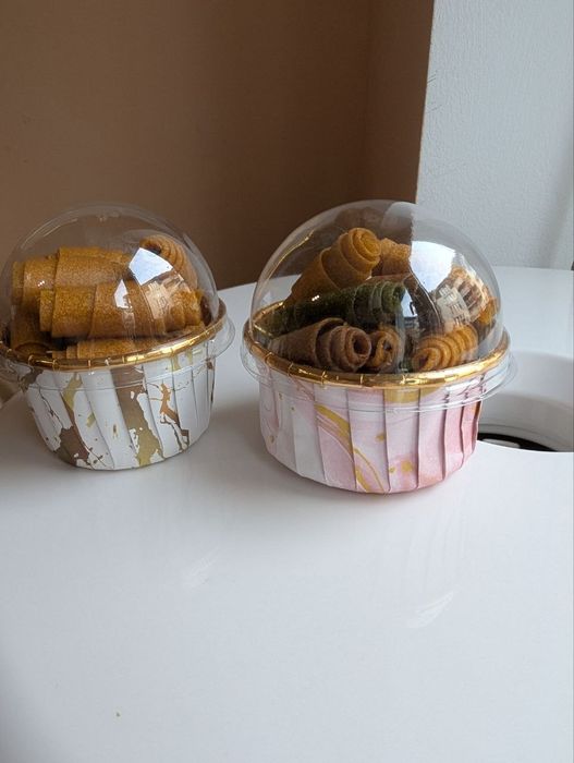 Pastyla, cukierki owocowe w kubeczku, Rollsy