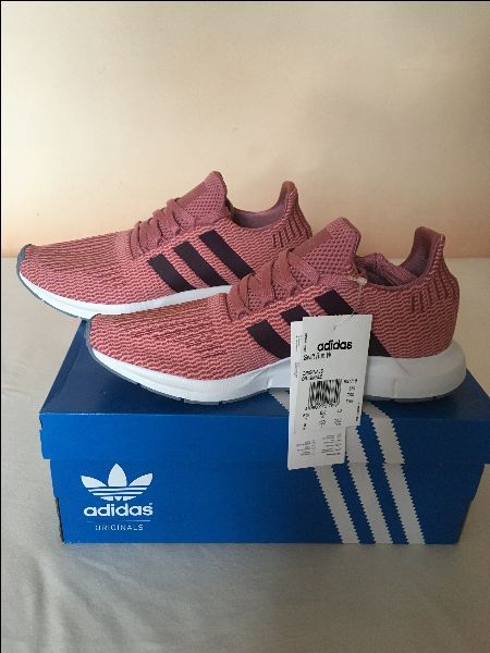 Buty Adidas Swift Run NOWE