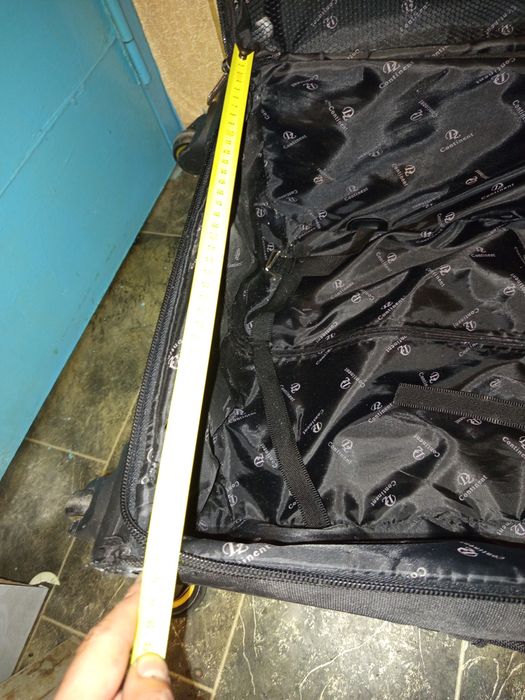 Чемодан на колесах