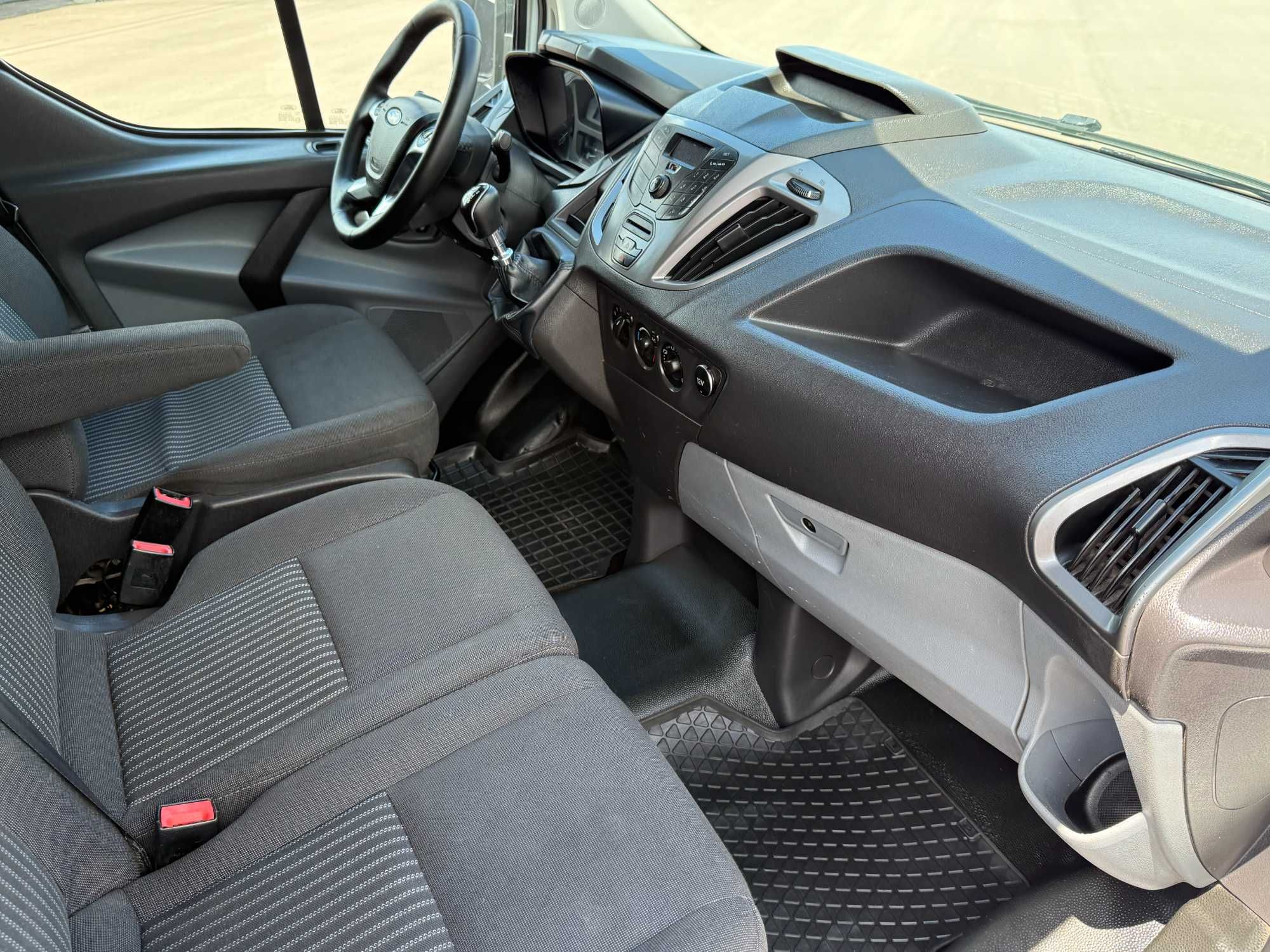 Ford Transit Custom 2016 2,2 Відмінний стан Офіційний