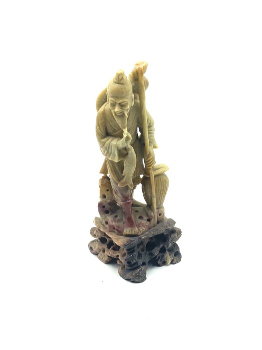 Monge em pedra sabão chines oriental