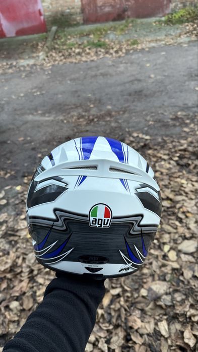 Продам шолом AGV K3