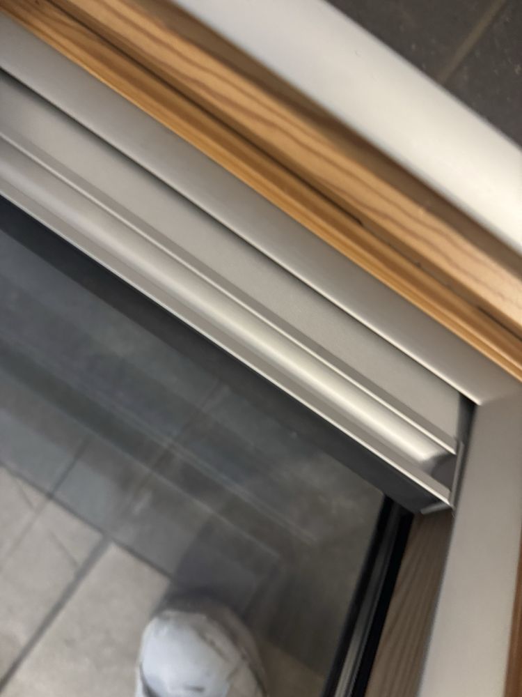 Velux okna dachowe używane Model GGL M06