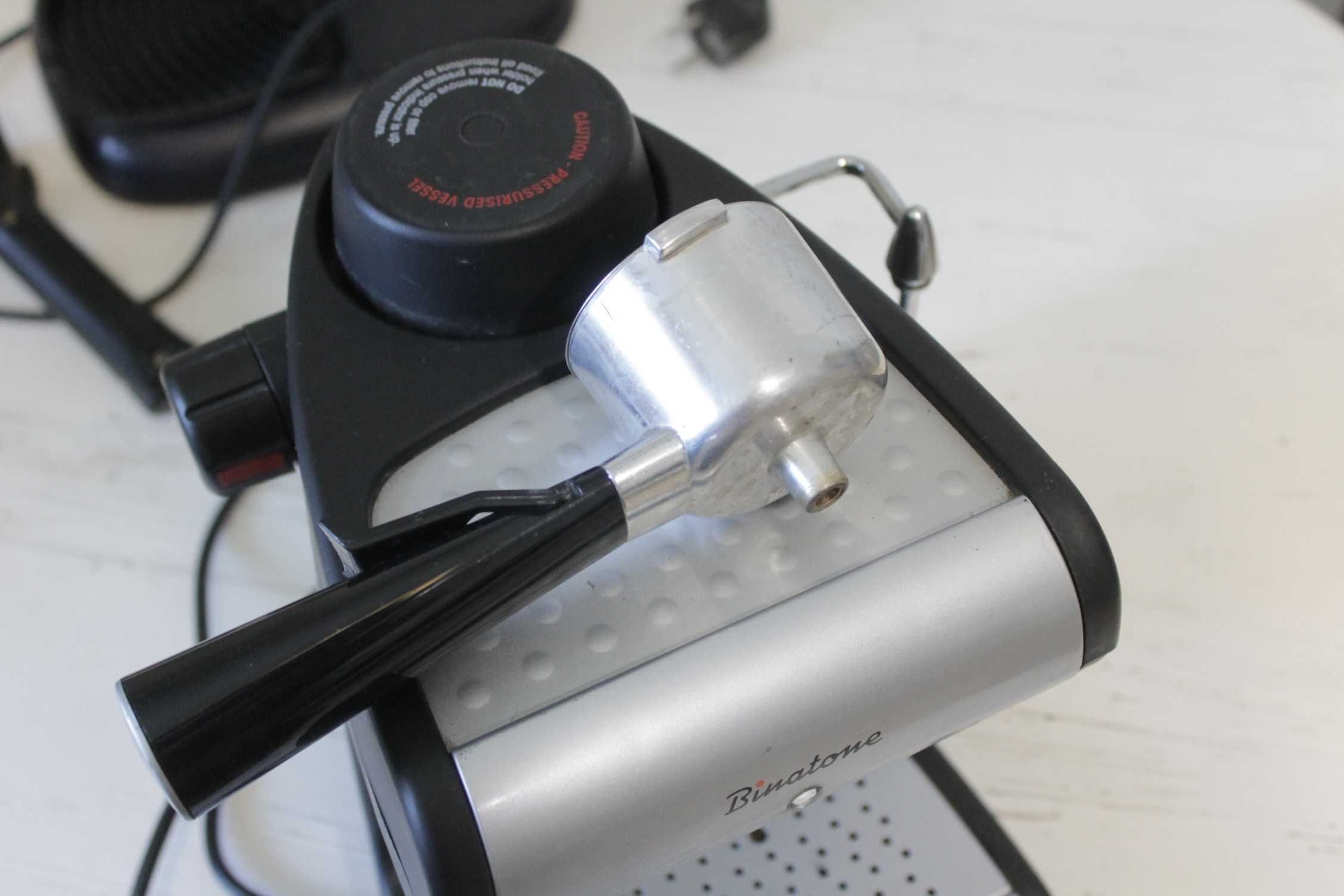 Кавоварка еспресо (ріжкова) Binatone EM-207 + Delonghi EC7 гарний стан