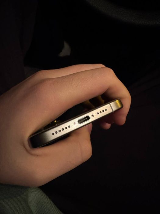 Iphone 15 pro max / 256 / 86 акб