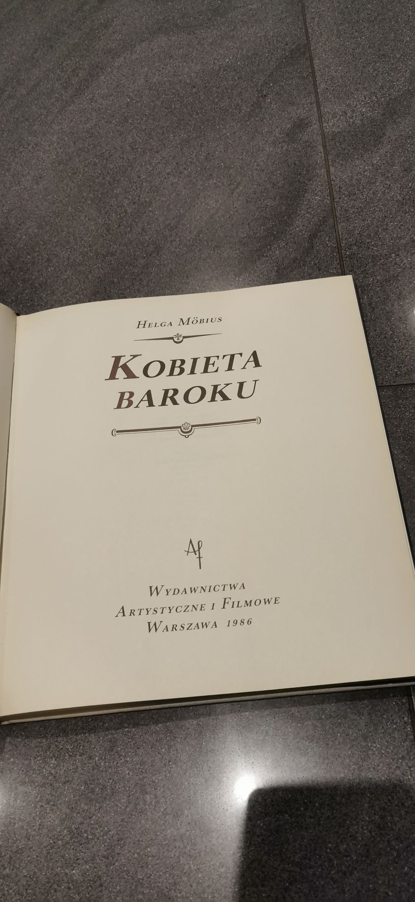 Kobieta Baroku HELGA MOBIUS