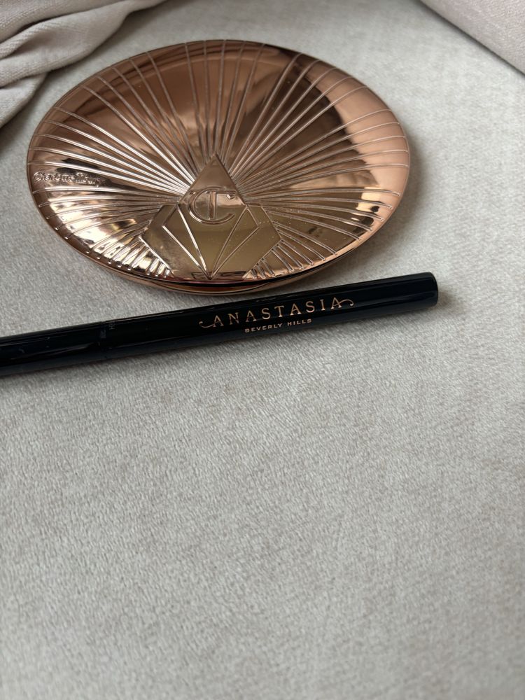 Anastasia Beverly Hills brow pen taupe pisak do brwi