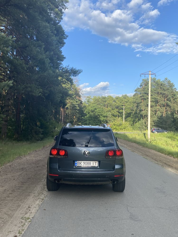 Volkswagen Toureg 3.0TDI без пневми