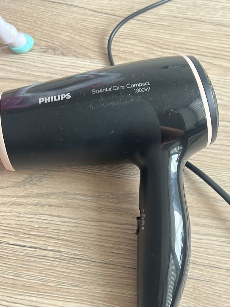 Фен Philips BHD004, 1800 Вт