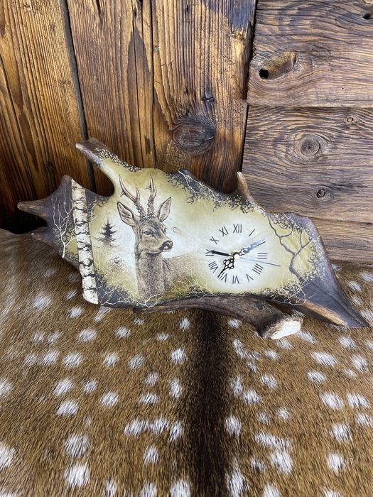 Zegar z poroża w porożu rzeźba prezent kozioł jeleń P365