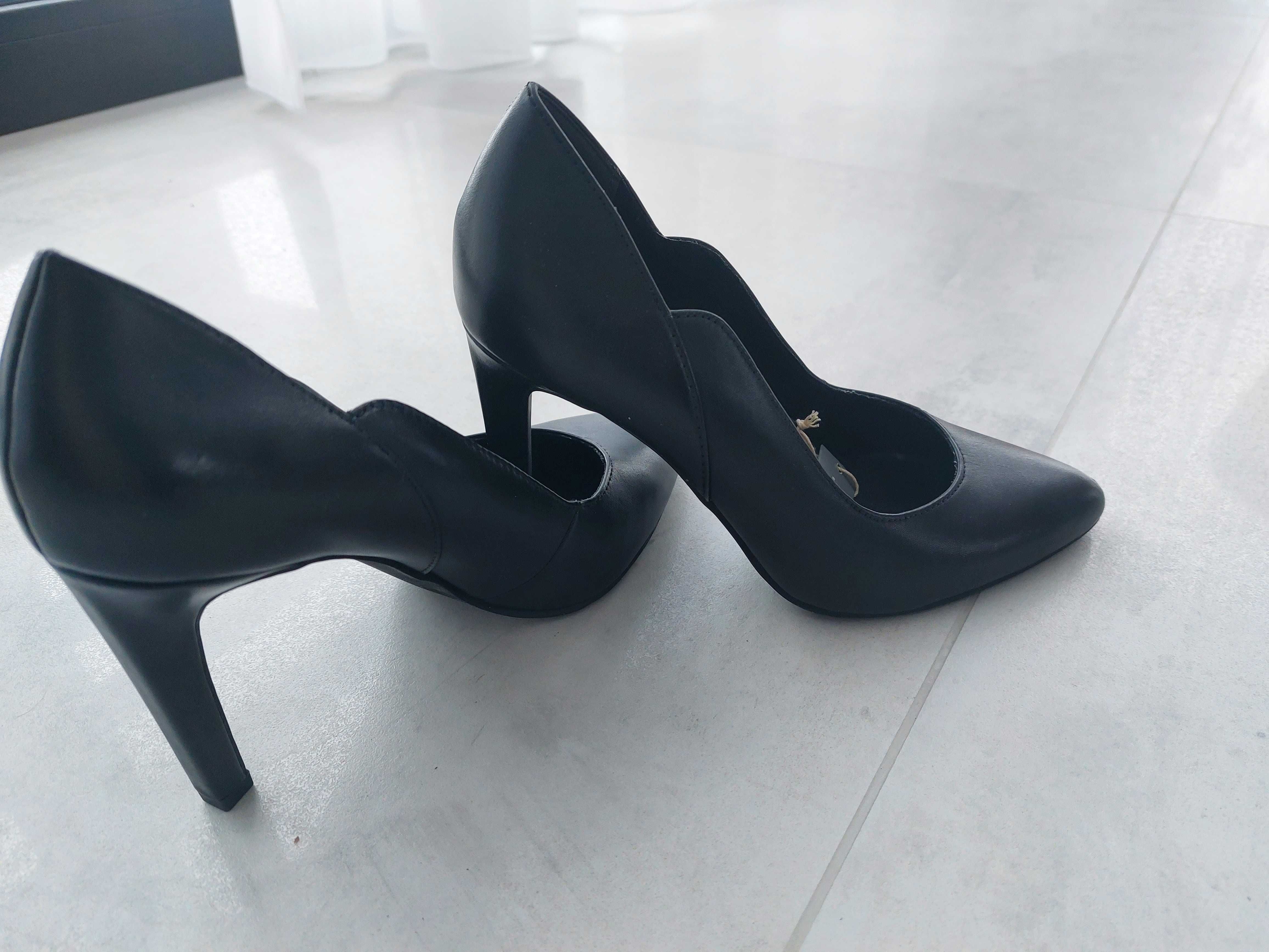 Buty skórzane Marco Tozzi NOWE!