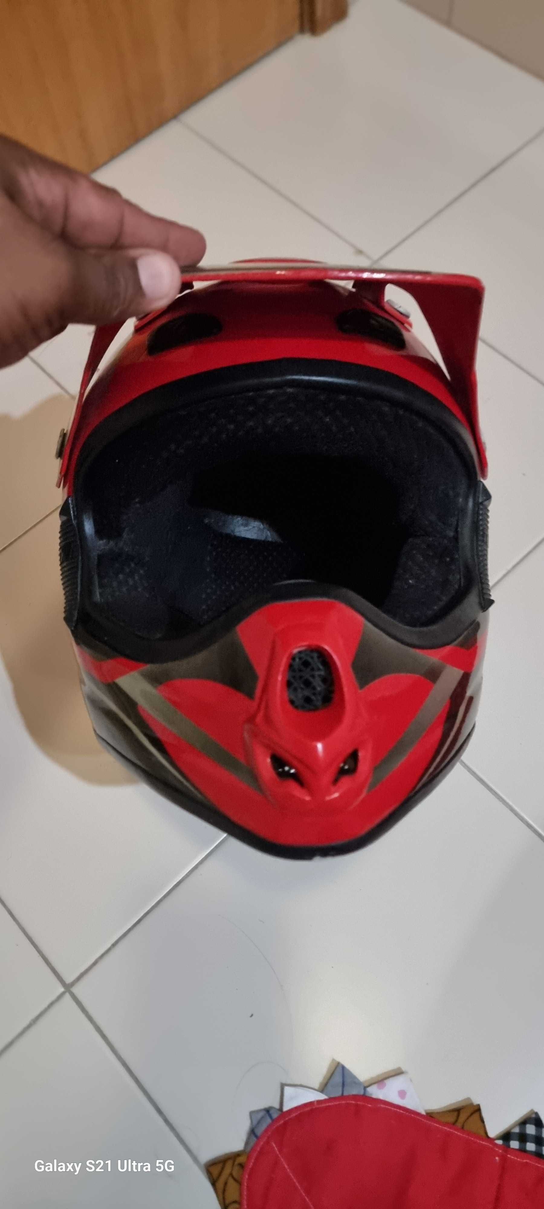 Vende capacete moto