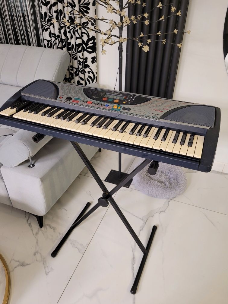 Keyboard Yamaha Portatone psr 240 do nauki gry