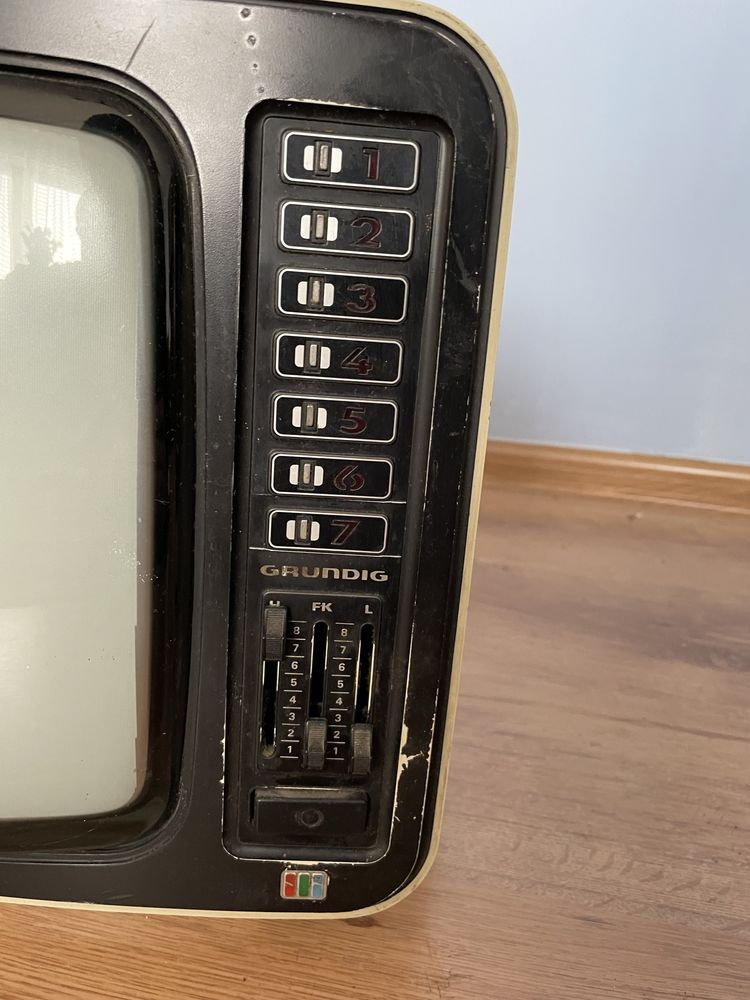 Telewizor Grundig Super Color 1510a