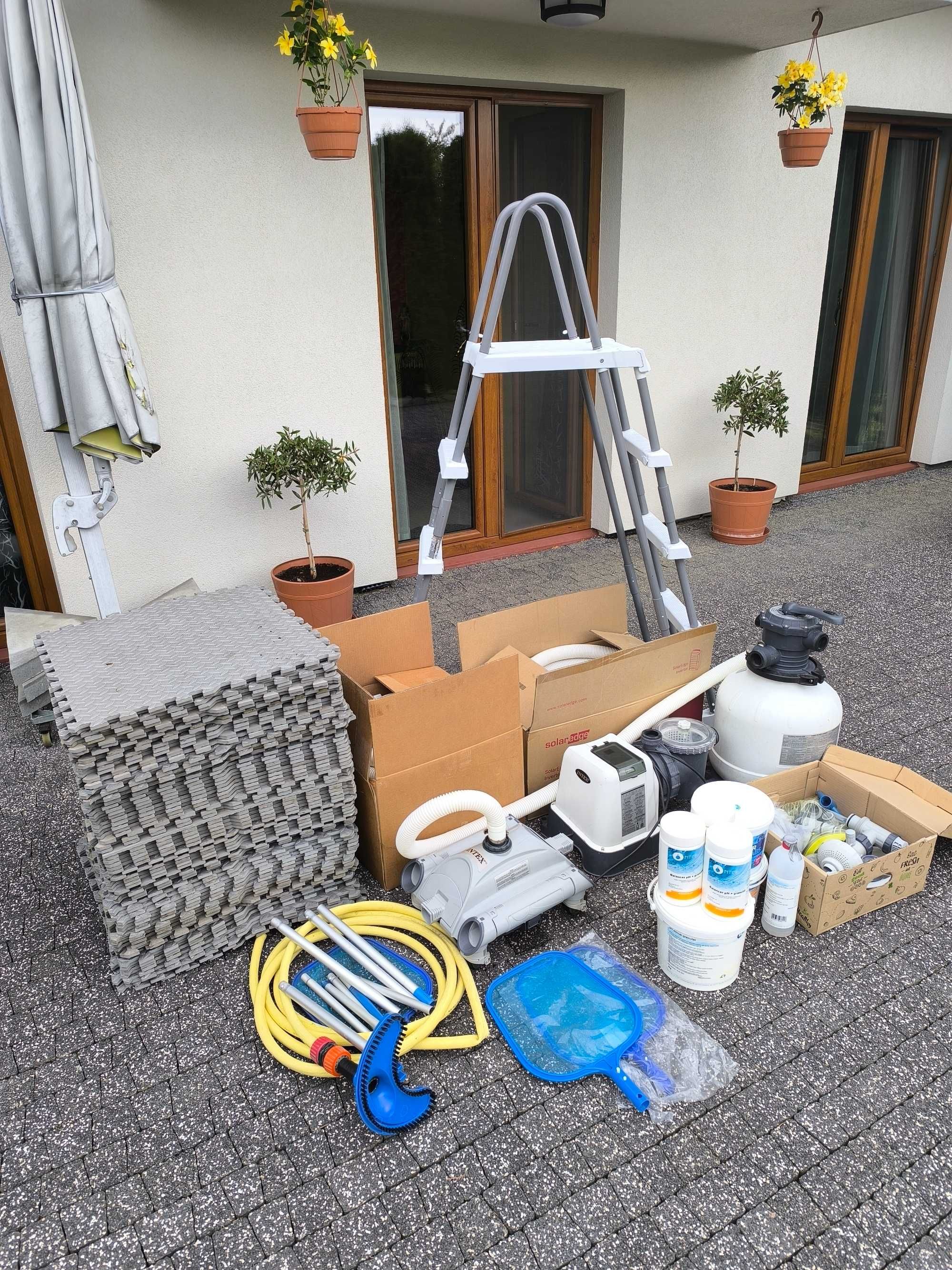 BASEN 549x122cm + Pompa + Chemia + masa dodatków za 50% wartości.