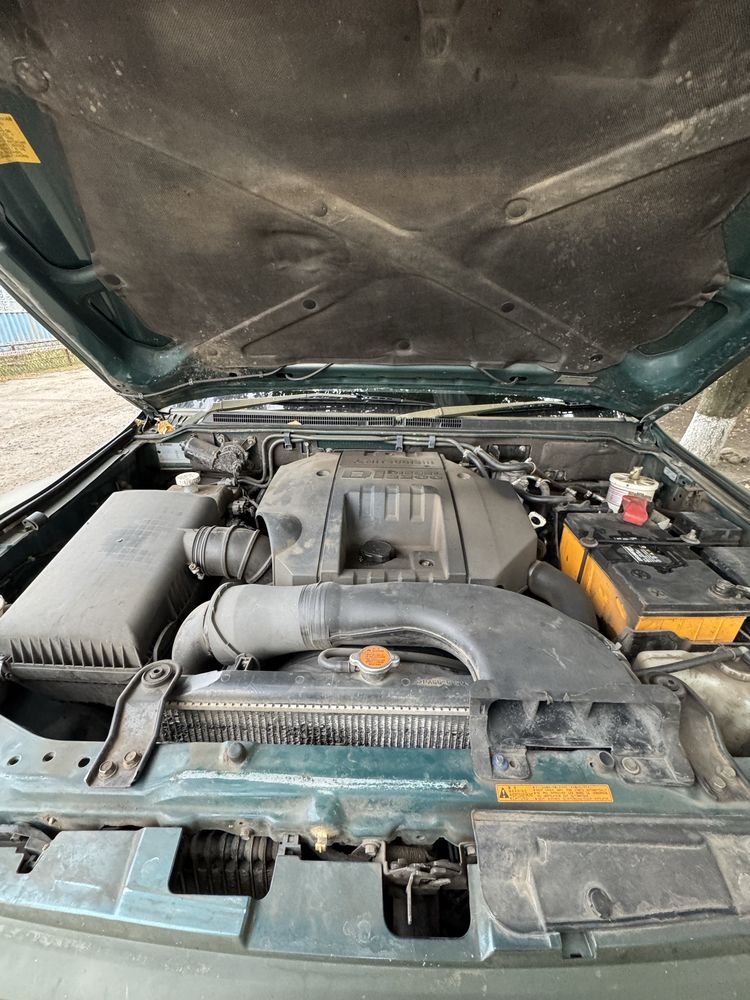Продам MITSUBISHI  pajero wagon 2