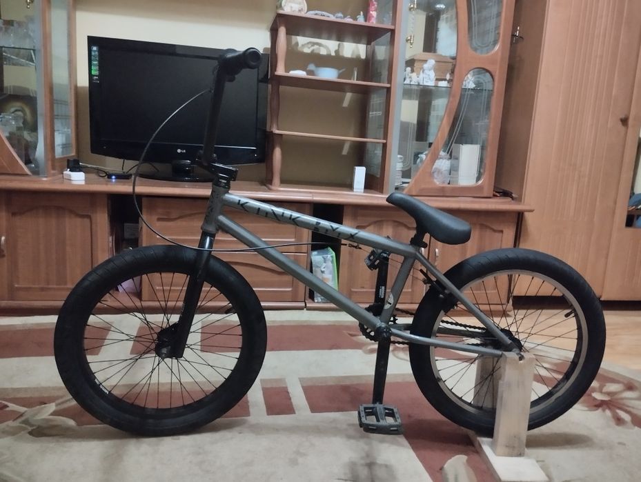 Продам KING BMX.