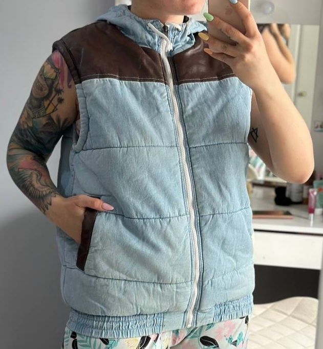 Жилета жіноча, джинсова