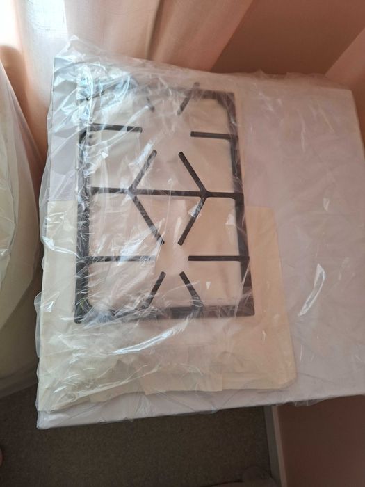 Тумба з вирізом під варочну поверхню, 500 грн.