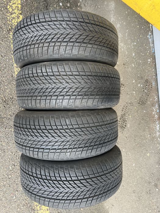 Резина зимова 225 50 r17 goodyear