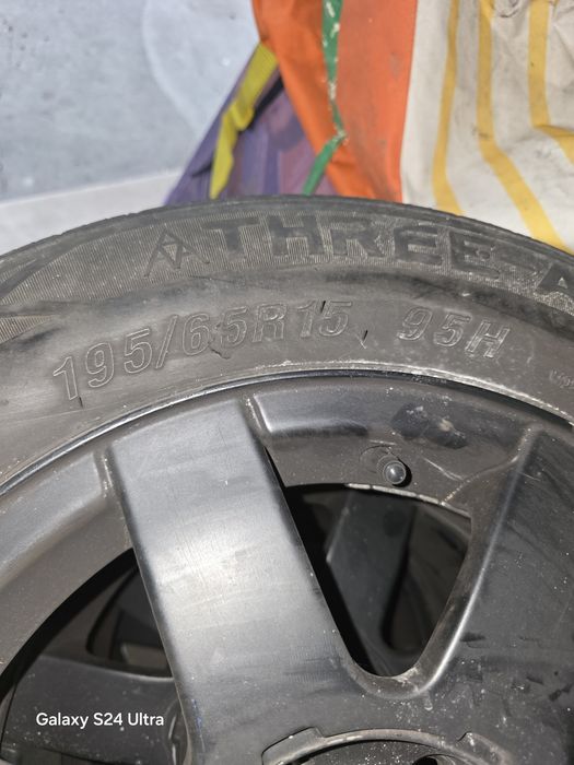 Vendo jantes vw  com pneus