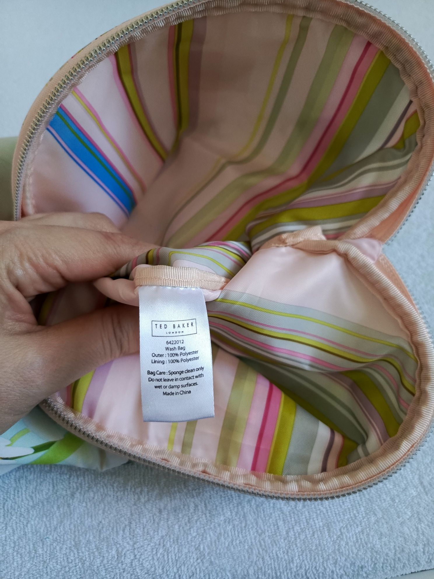 Kosmetyczka TED BAKER