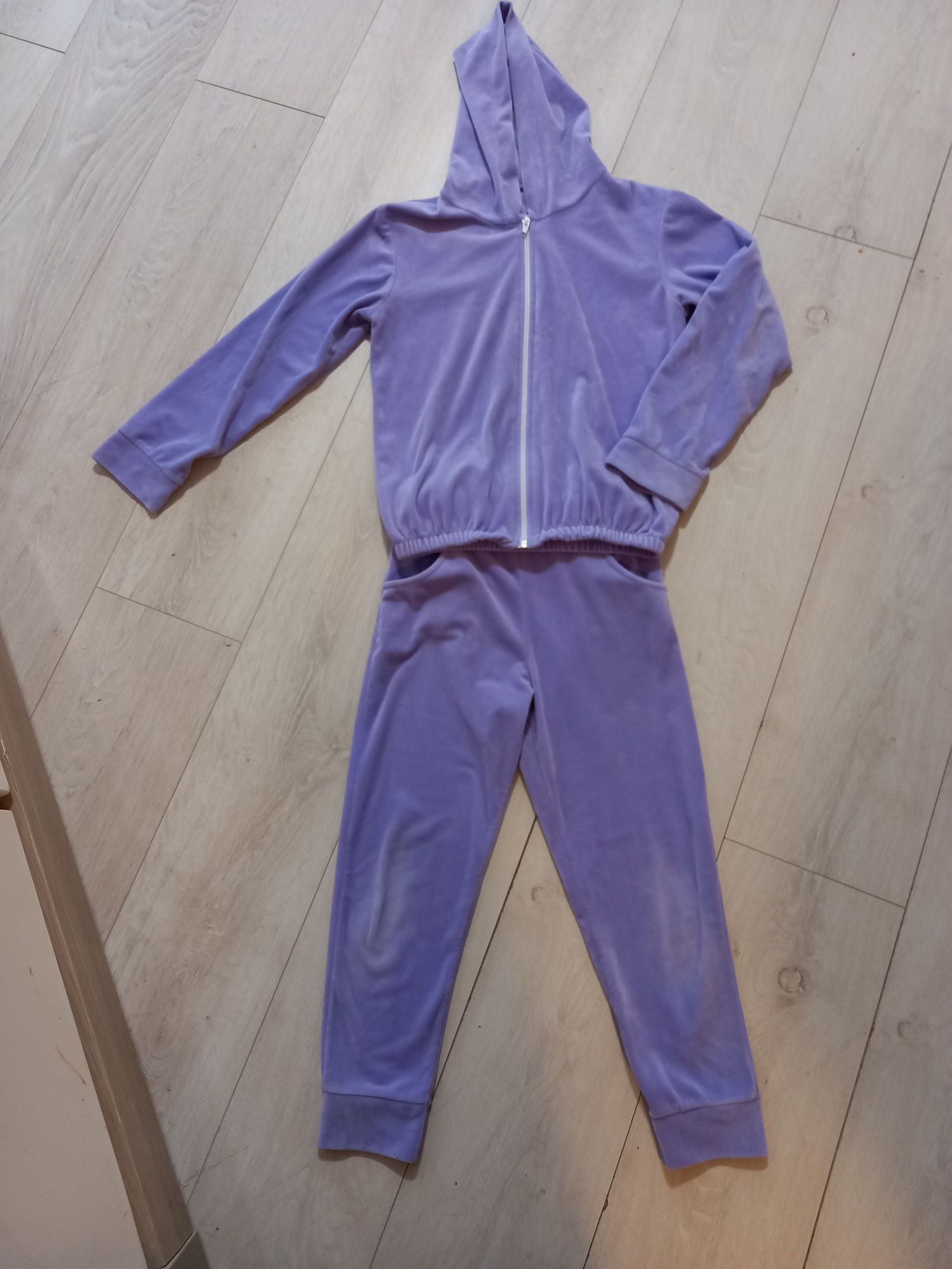 Dres welurowy 134 lawendowy fioletowy