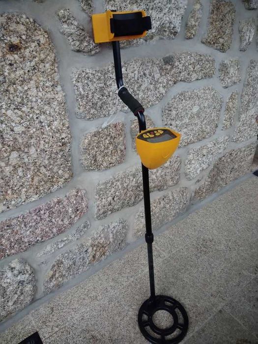 Detetor de metal em ótimo estado