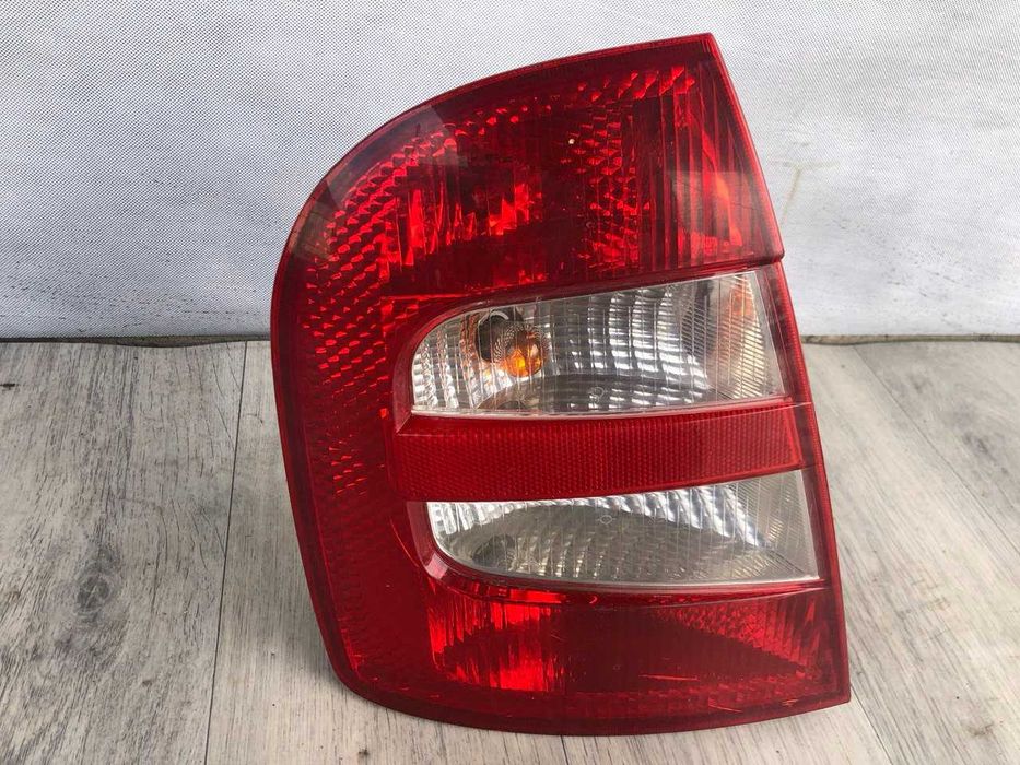 Фонари Skoda Fabia 04-07 Фонарь Стопы Задние В наличии