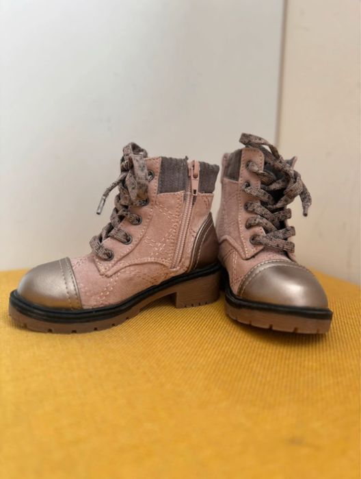 Botki jesienne roz. 25