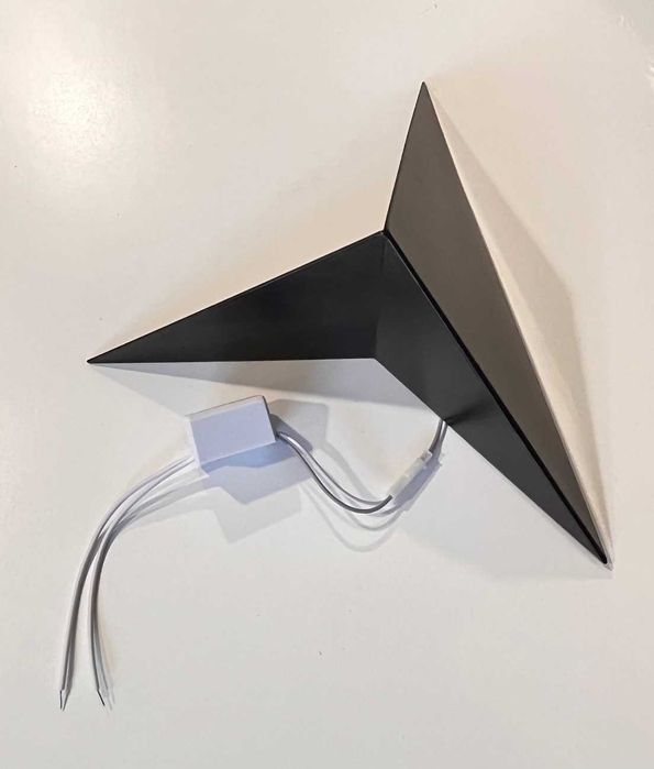 Kinkiet ścienny, czarny-jaskółka. Ptak. LED