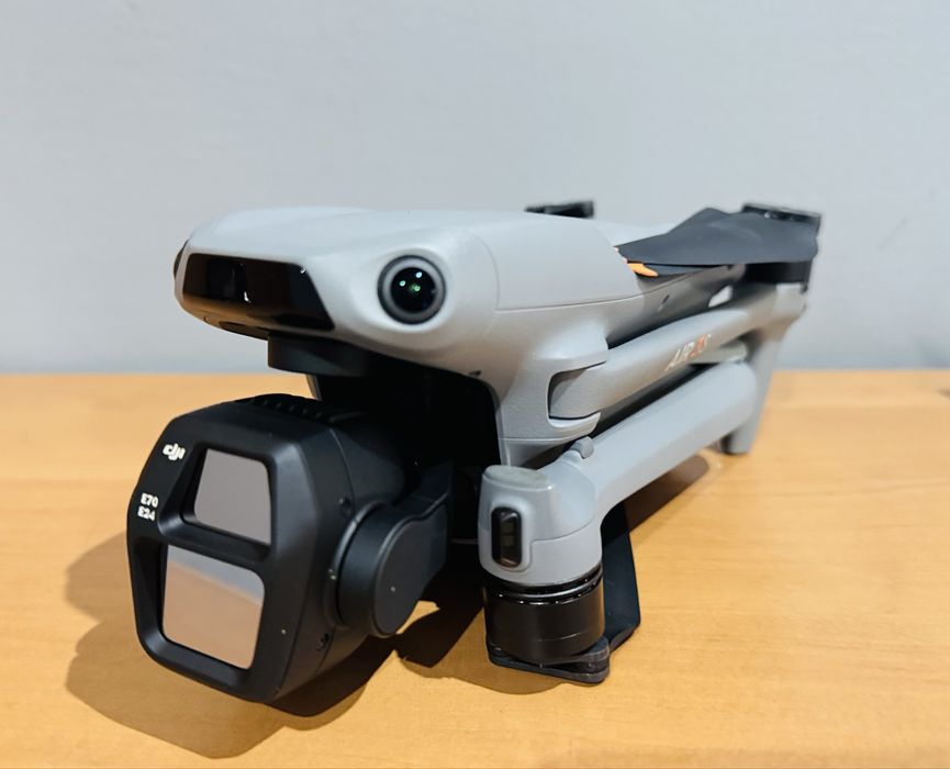 DJI Air 3s fly more combo