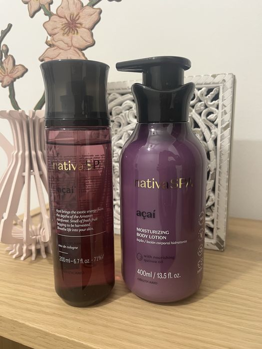 Conjunto Body Splash e Body Lotion de Açai.