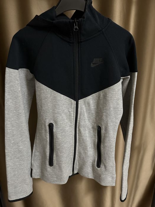 Кофта Nike оригінал xs