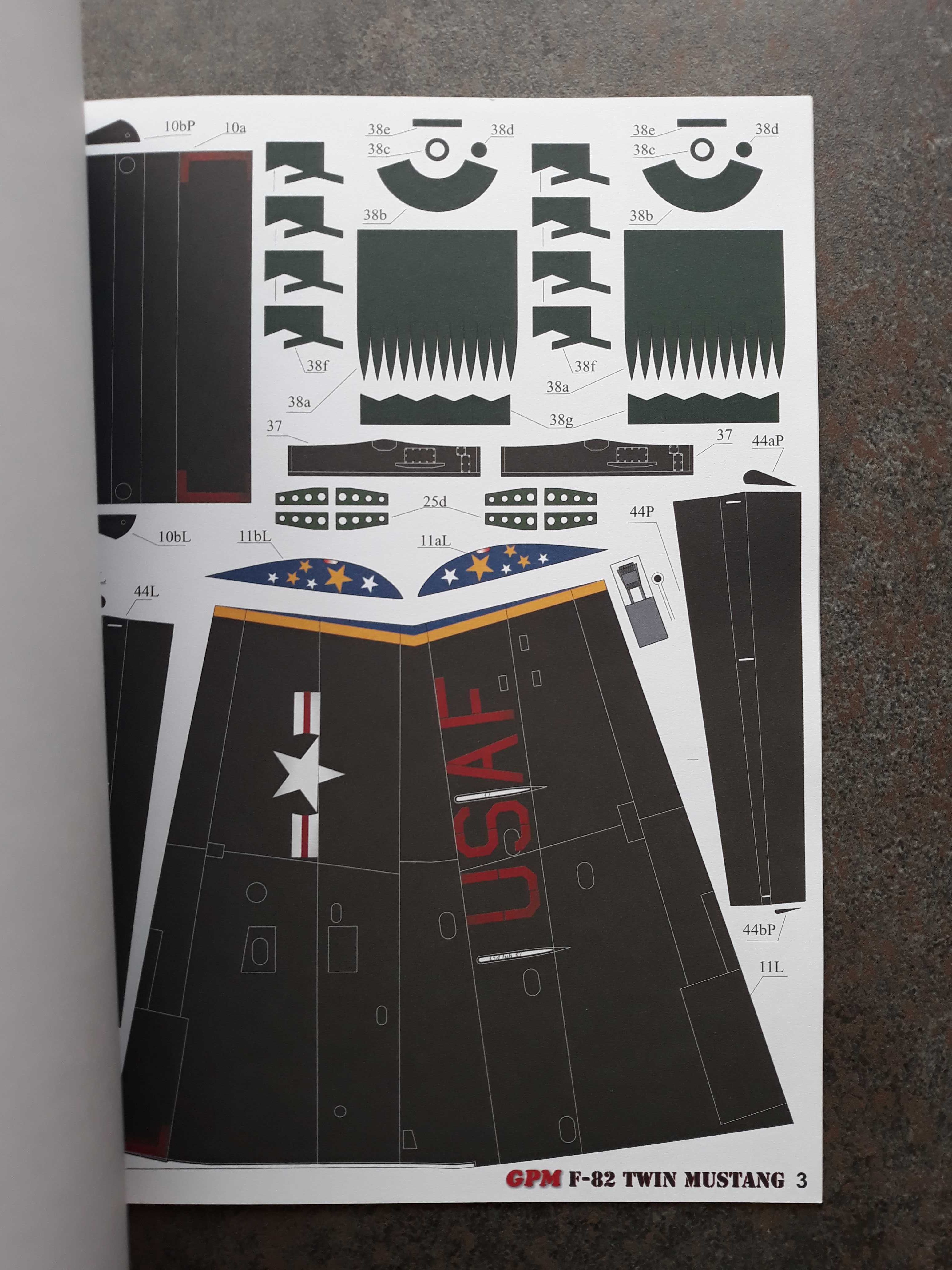Model kartonowy Samolot F-82 Twin Mustang GPM 1/2002