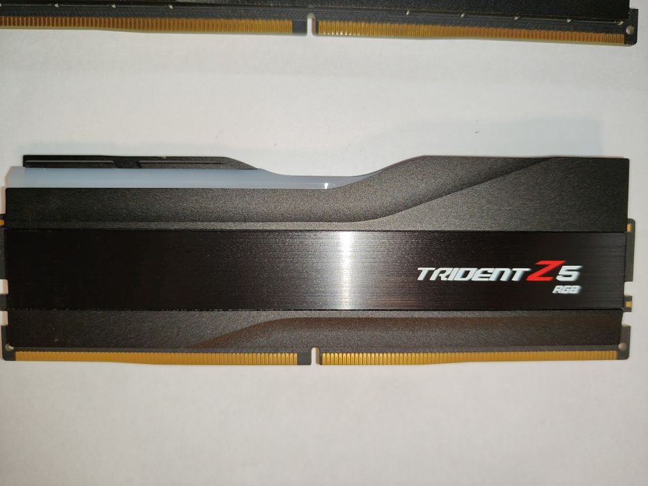 Pamięć G.skill Trident Z5 RGB, DDR5, 64GB, 6400 MHz, CL32