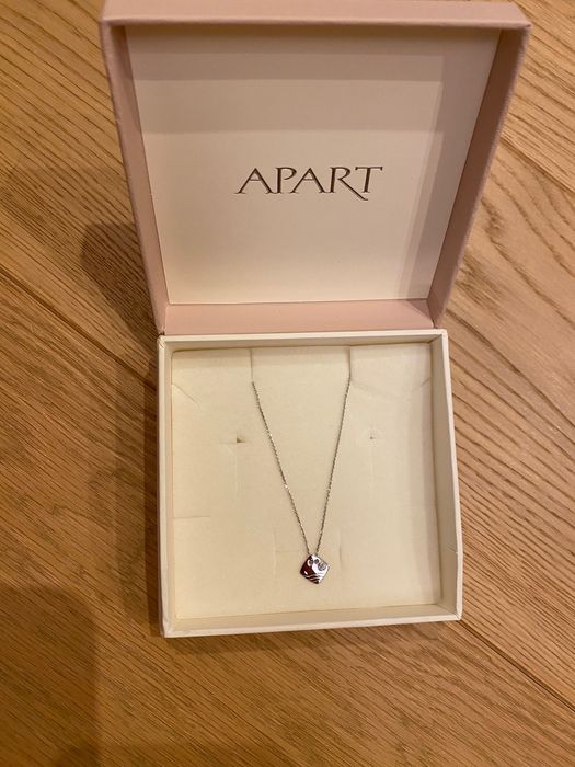 Naszyjnik Apart białe złoto 375 z brylantem