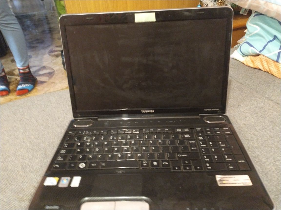 Toshiba a500, na części