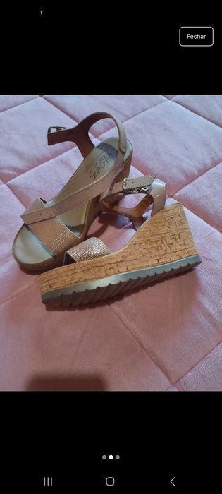 Sandálias de cunha